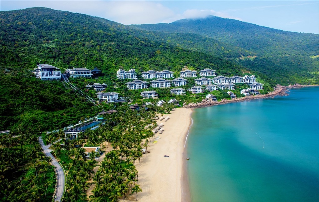 InterContinental Danang Sun Peninsula Resort - khu nghỉ dưỡng thân thiện môi trường do Business Traveller bình chọn. Ảnh Sun Property