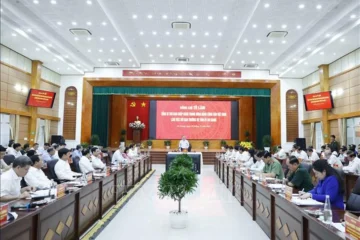 Tổng Bí thư Tô Lâm phát biểu chỉ đạo tại buổi làm việc với Ban Thường vụ Tỉnh ủy An Giang - Ảnh: TTXVN